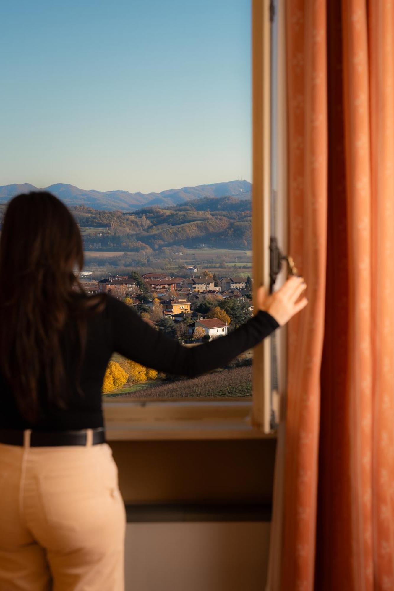 Hotel Villa La Bollina Serravalle Scrivia Exteriör bild