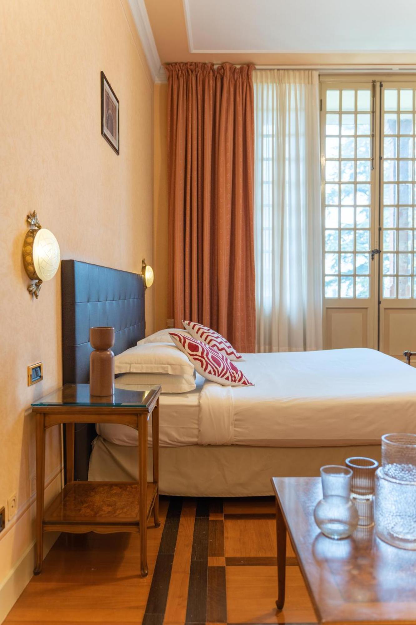 Hotel Villa La Bollina Serravalle Scrivia Exteriör bild