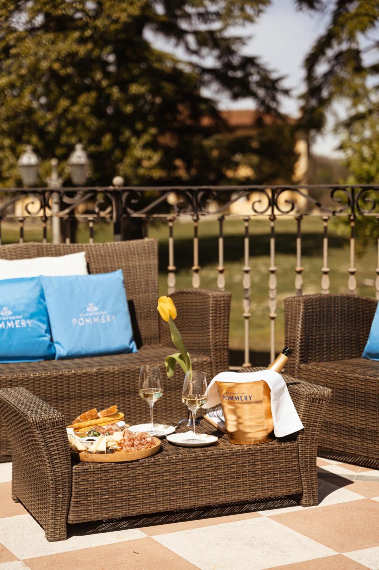 Hotel Villa La Bollina Serravalle Scrivia Exteriör bild